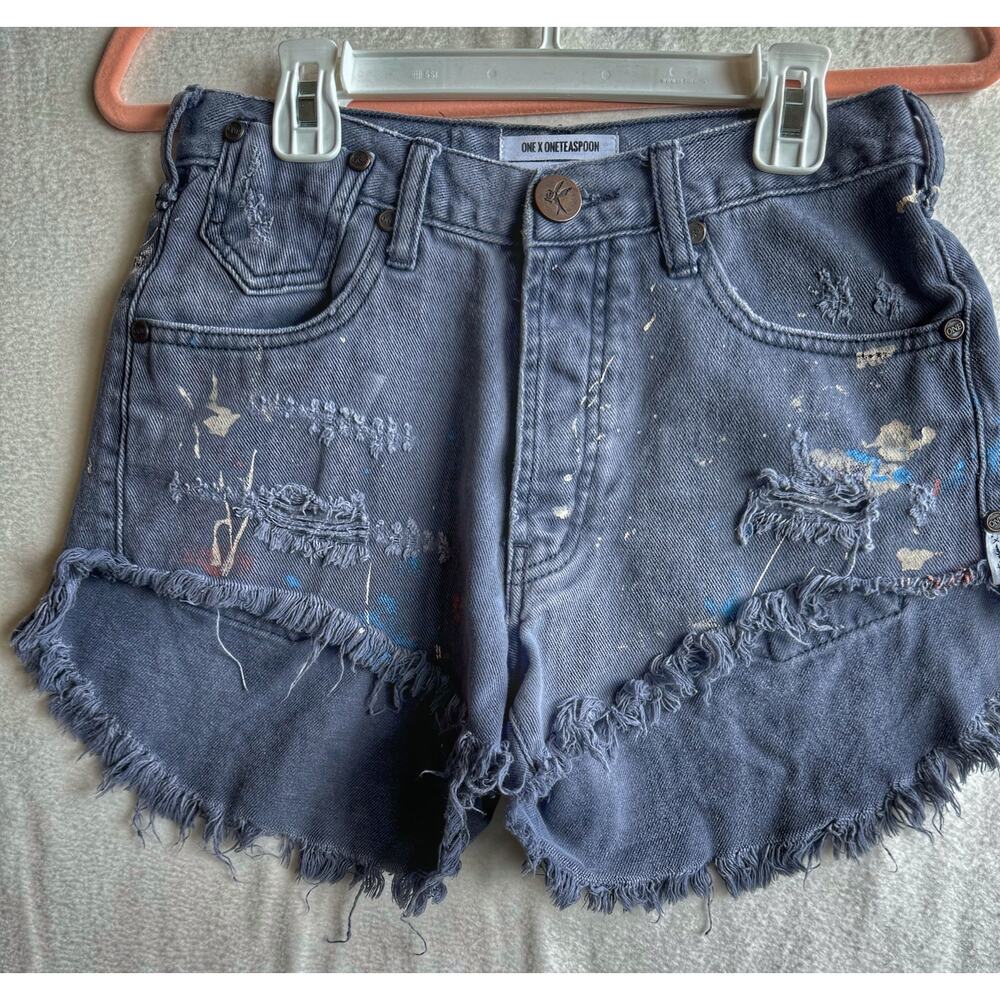 One x One Teaspoon Distressed Jean Shorts Trendy Short Shorts Button Fly